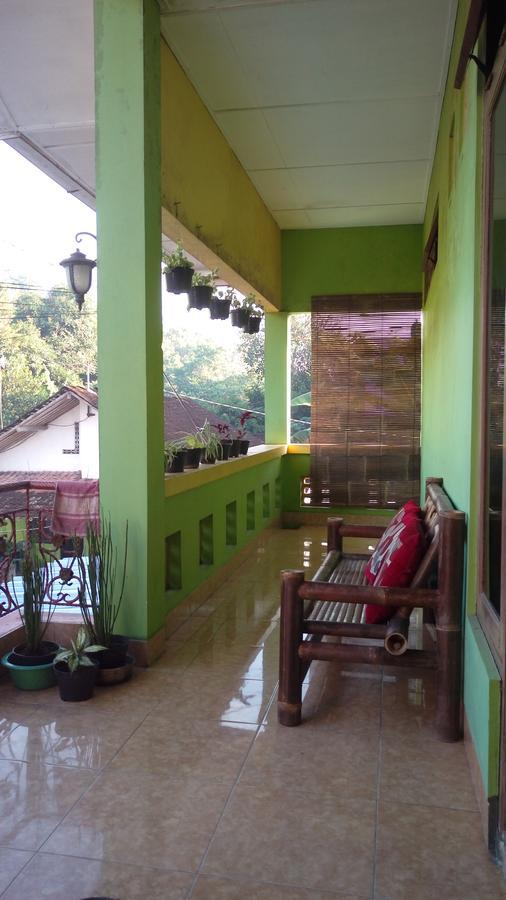 Grapyak Homestay Syariah Yogyakarta Ngoại thất bức ảnh